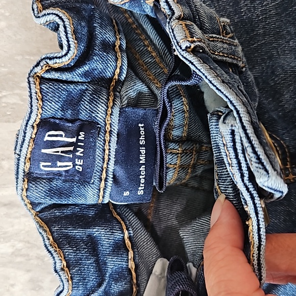 Girls Gap shorts - Picture 3 of 4